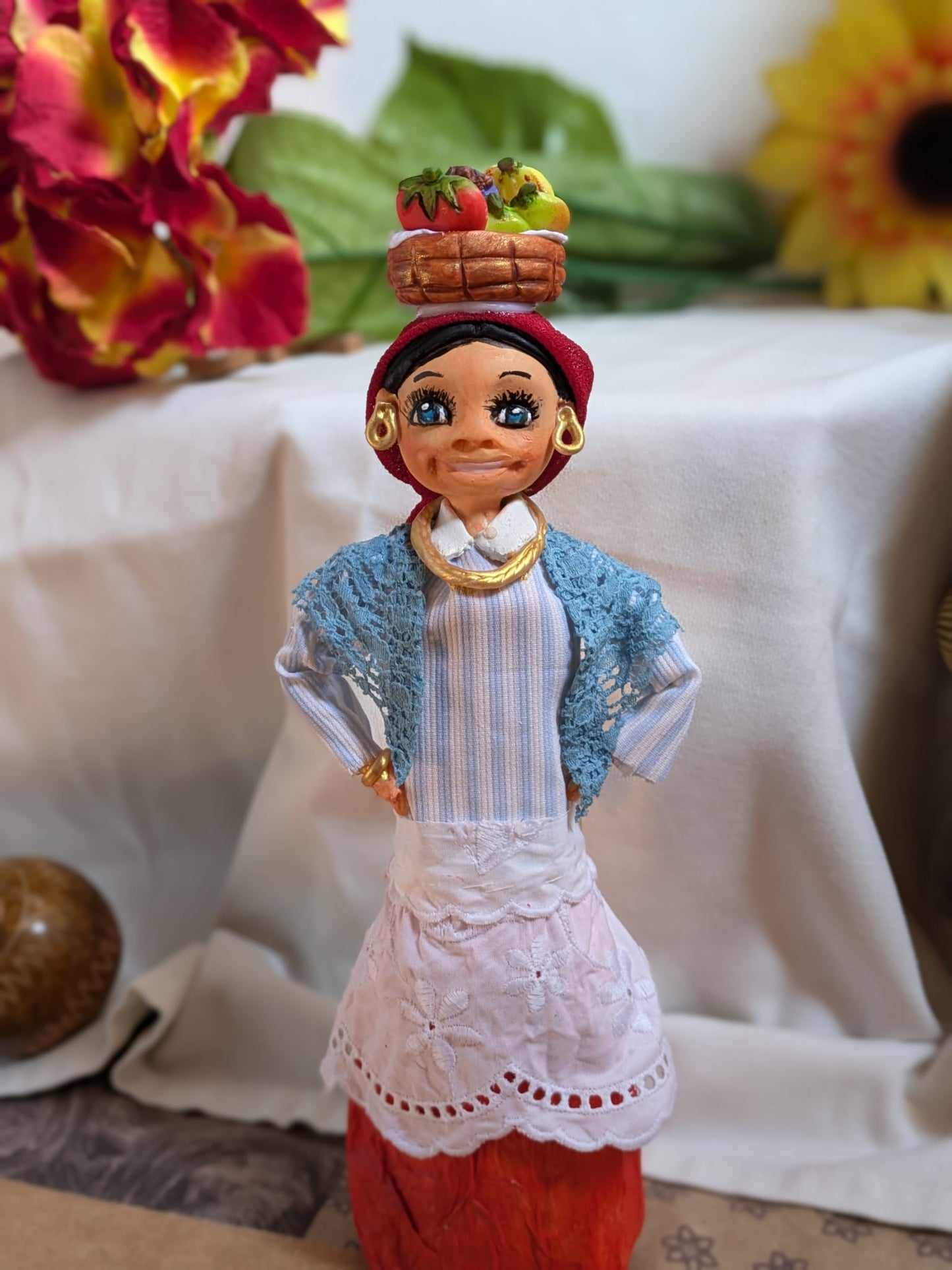 Escultura Vendedora de Fruta